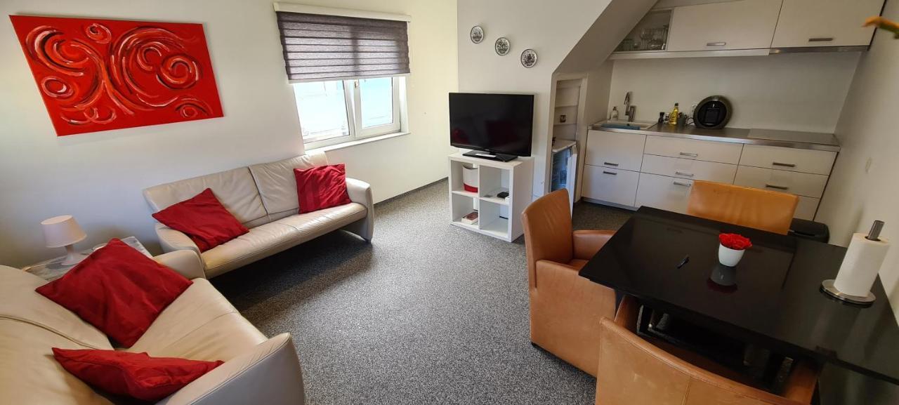 Roos Guesthouse Holiday Appartements Valkenburg aan de Geul Екстер'єр фото